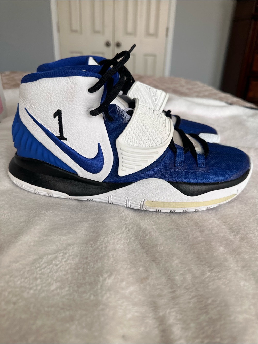 Nike Men’s Basketball Sneakers in Blue, White & Black